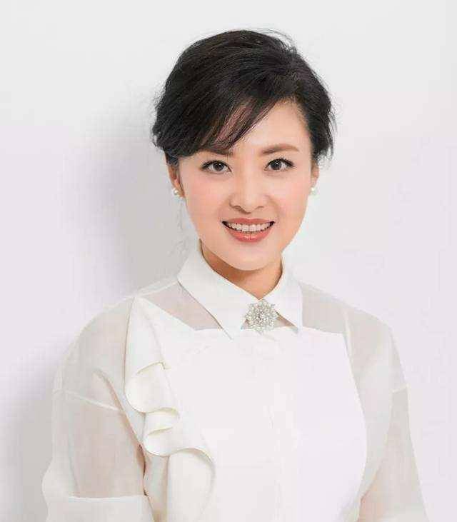 周涛为什么选择脱离中央电视台?她在节目中透露了原因‘米乐(mile)体育’(图4)
周涛为什么选择脱离中央电视台?她在节目中透露了原因‘米乐(mile)体育’(图4)