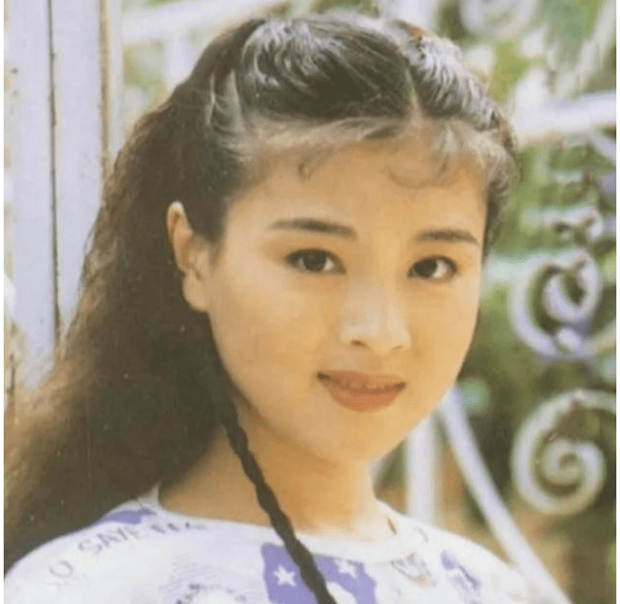 
古装第一尤物赵明显 22岁完婚 离异后隐退 至今仍只身一人【mile米乐集团】(图7)